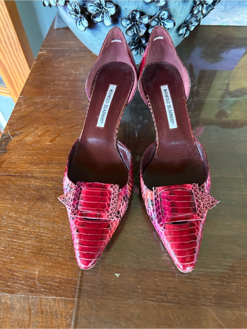Manolo Blahnik EU 40 Buckle Kitten Heels